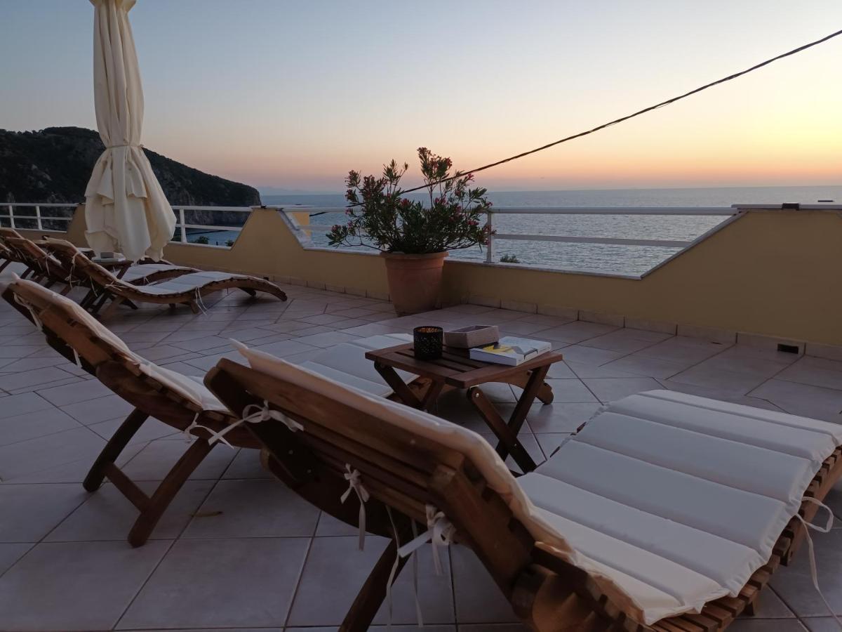 Dream Limnionas (Central Greece)